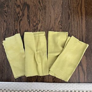 Crate&Barrel Pear Green Linen Napkins 22x22 inch